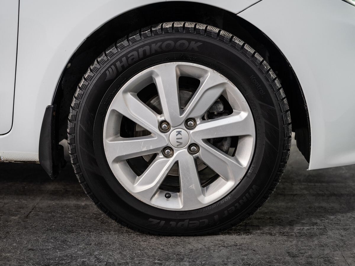 Kia Rio 2015 - фото автомобиля