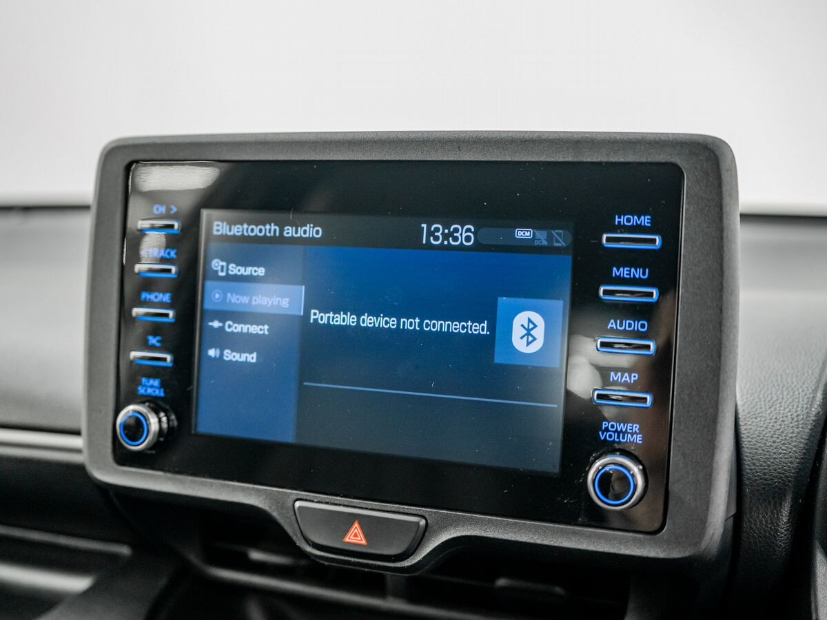 Toyota Yaris 2020 - фото автомобиля