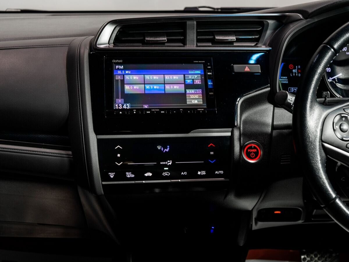 Honda Fit 2017 - фото автомобиля