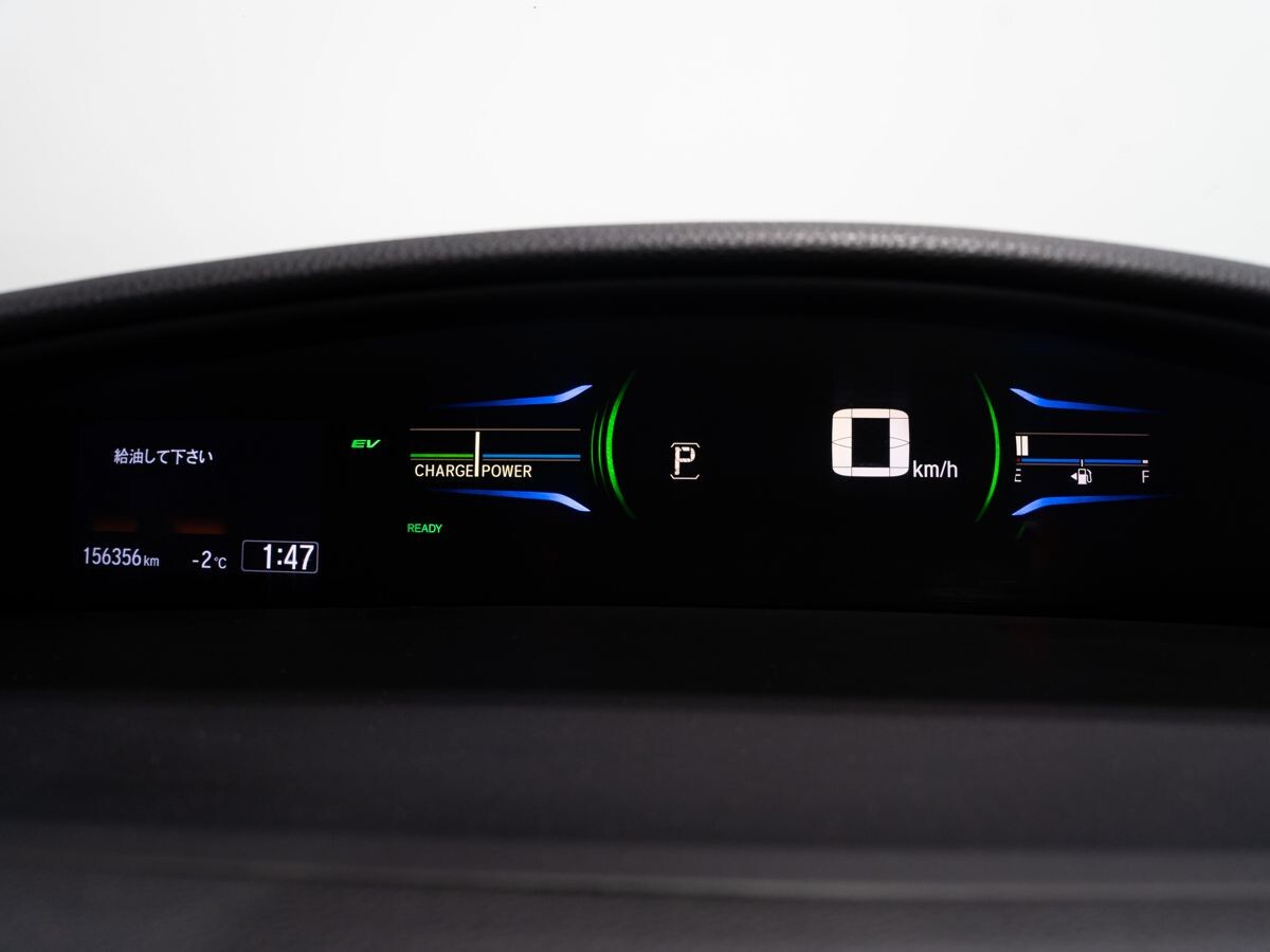 Honda Jade 2015 - фото автомобиля