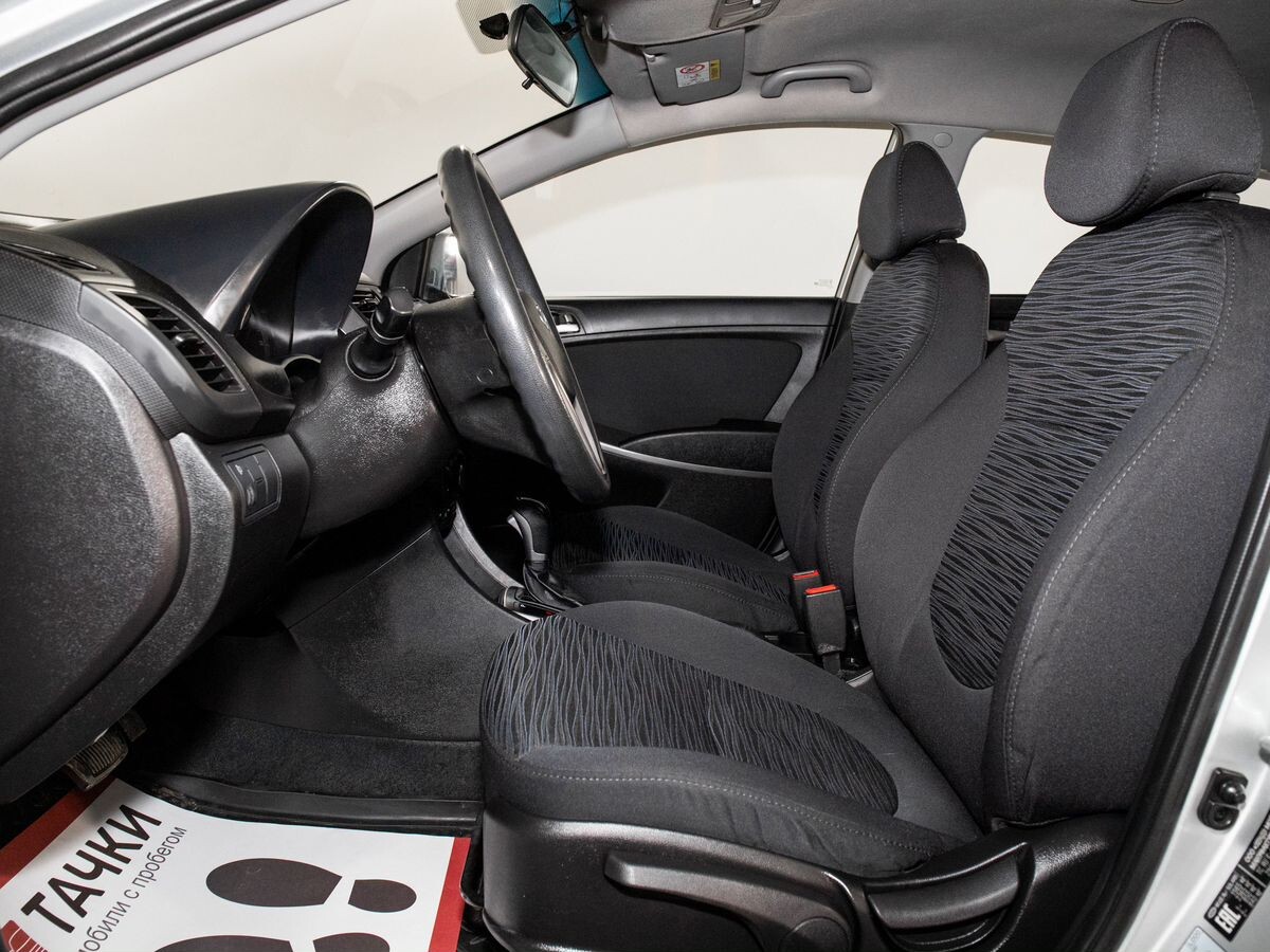 Hyundai Solaris 2016 - фото автомобиля