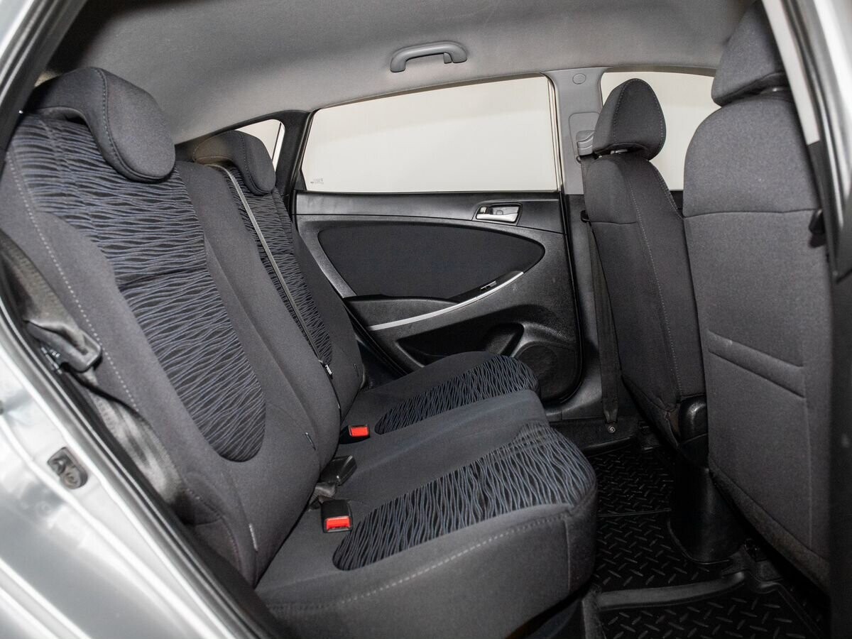 Hyundai Solaris 2016 - фото автомобиля