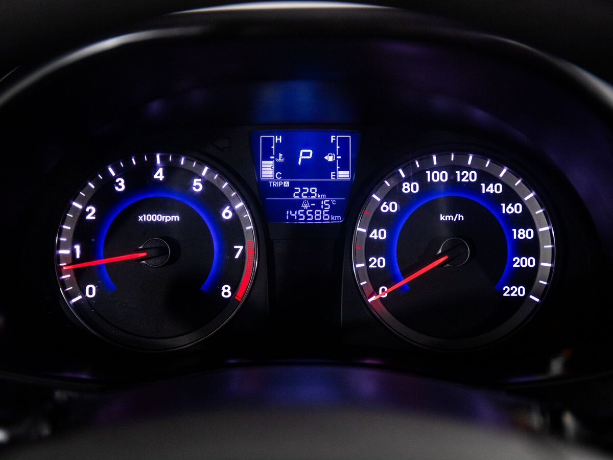 Hyundai Solaris 2016 - фото автомобиля