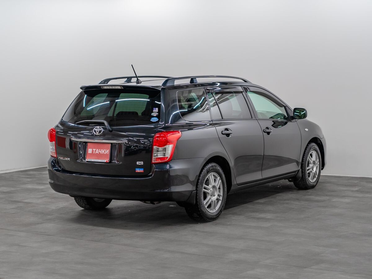 Toyota Corolla 2011 - фото автомобиля