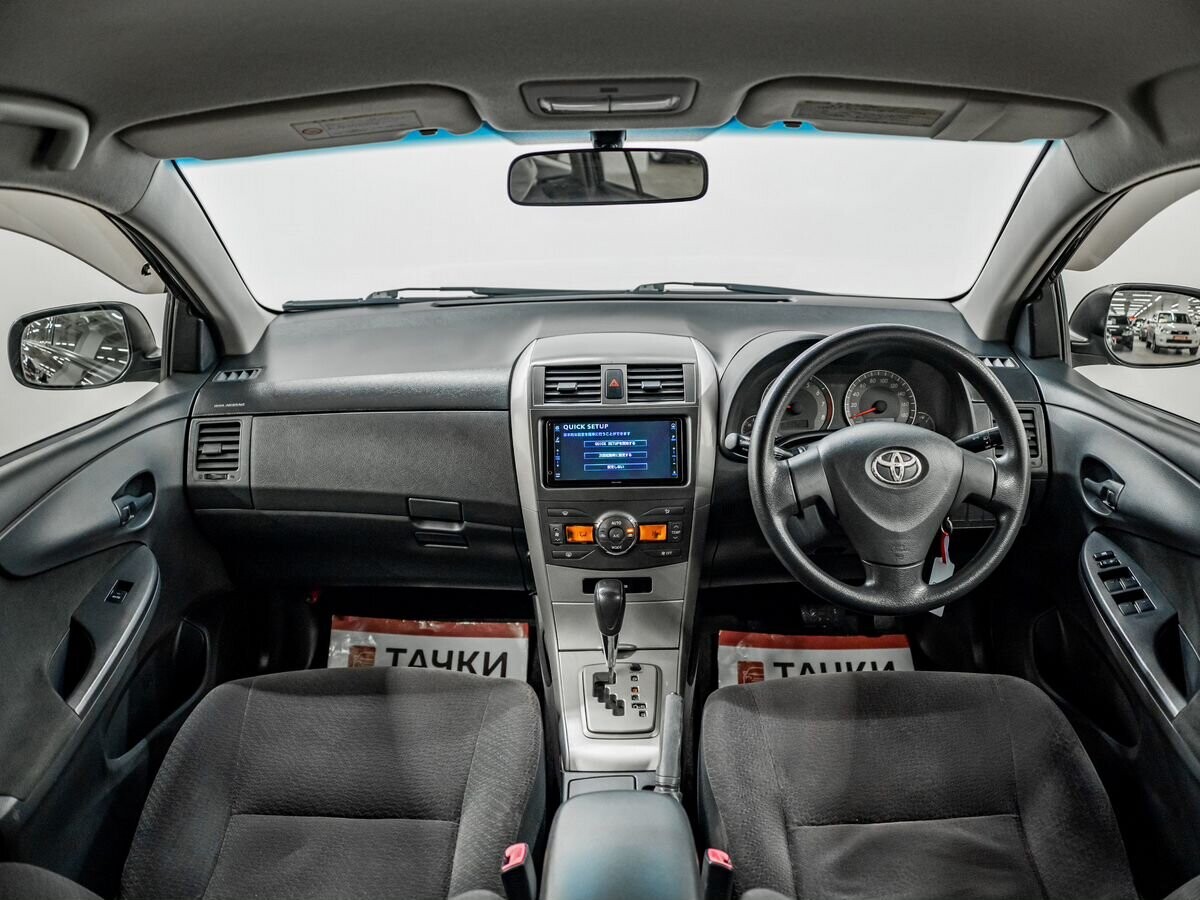 Toyota Corolla 2011 - фото автомобиля