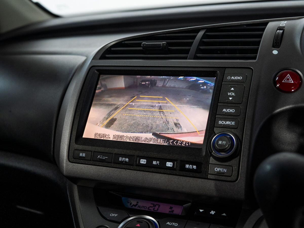 Honda Stream 2008 - фото автомобиля