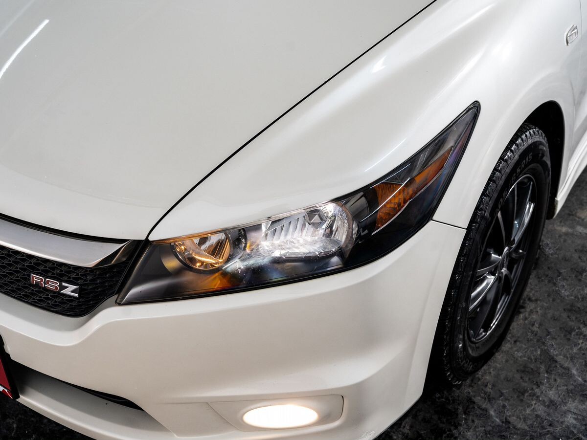 Honda Stream 2008 - фото автомобиля