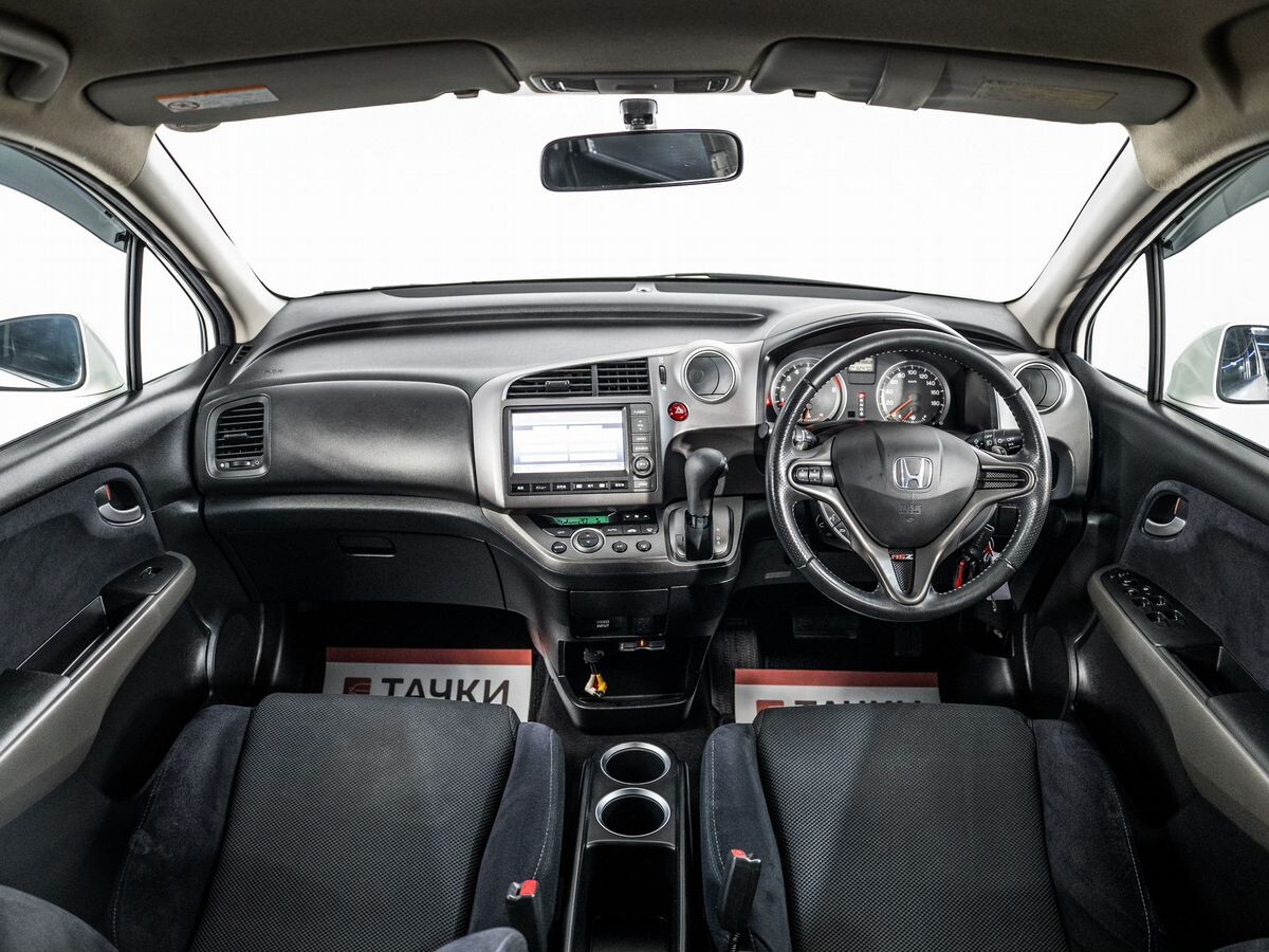 Honda Stream 2008 - фото автомобиля