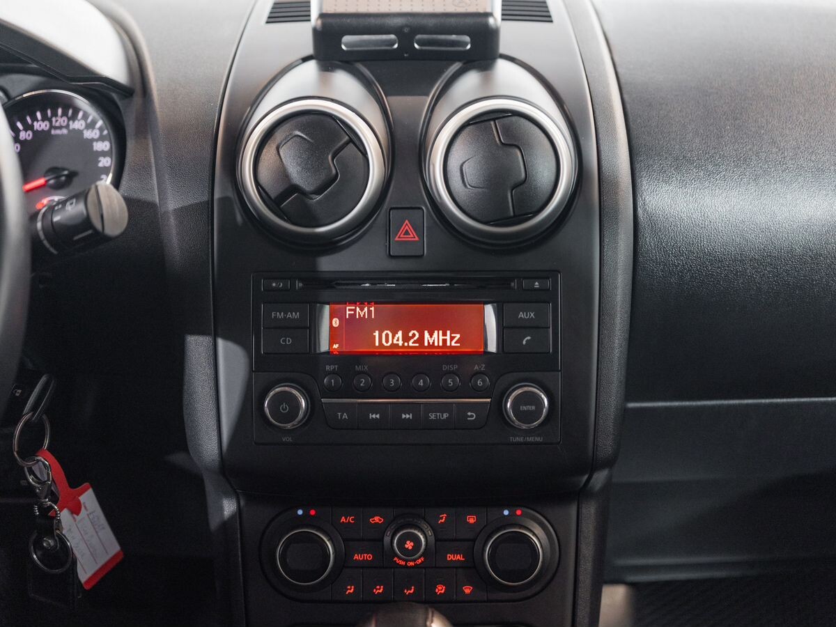 Nissan Qashqai 2012 - фото автомобиля