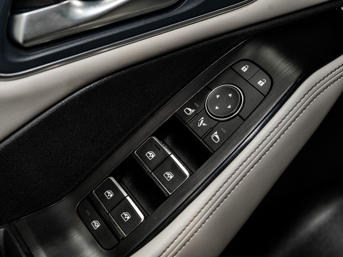 Nissan X-Trail 2021 - фото автомобиля