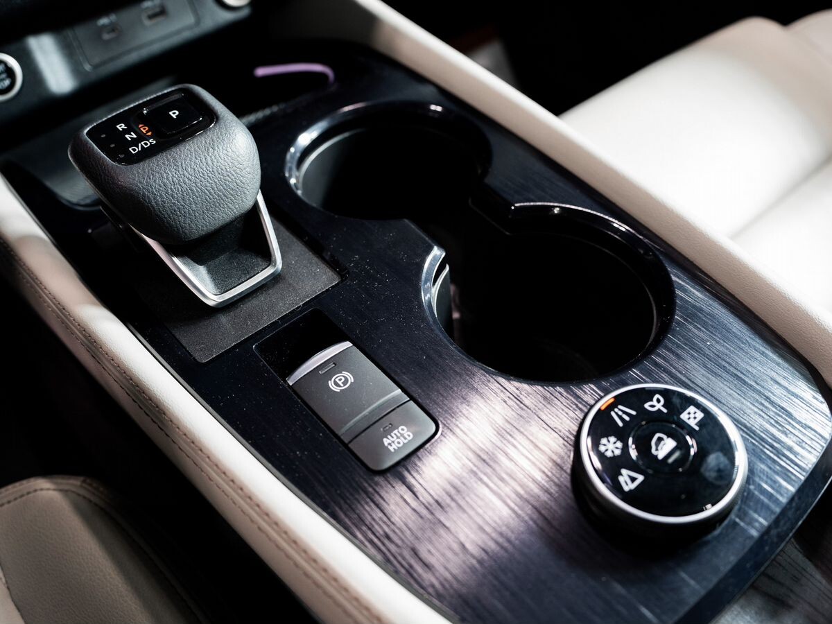 Nissan X-Trail 2021 - фото автомобиля