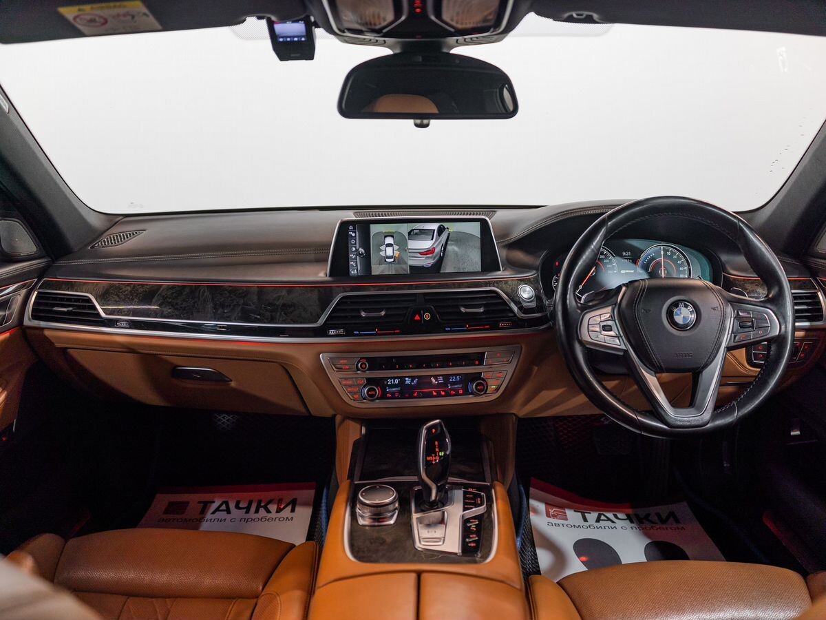 BMW 7 серии 2016 - фото автомобиля