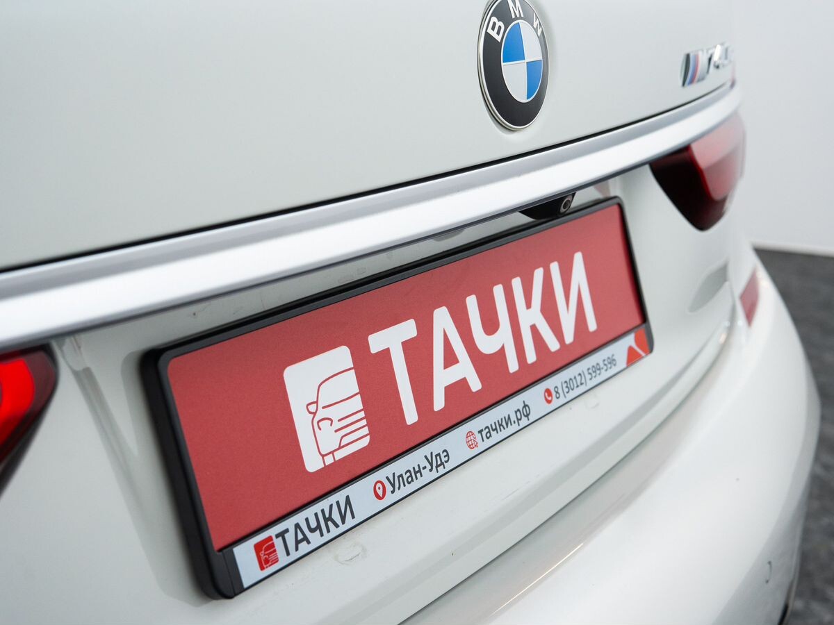 BMW 7 серии 2016 - фото автомобиля