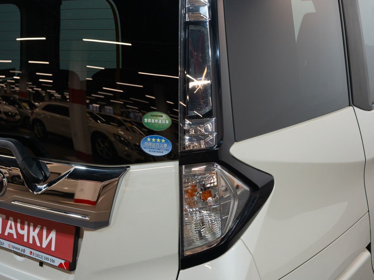 Toyota Tank 2016 - фото автомобиля