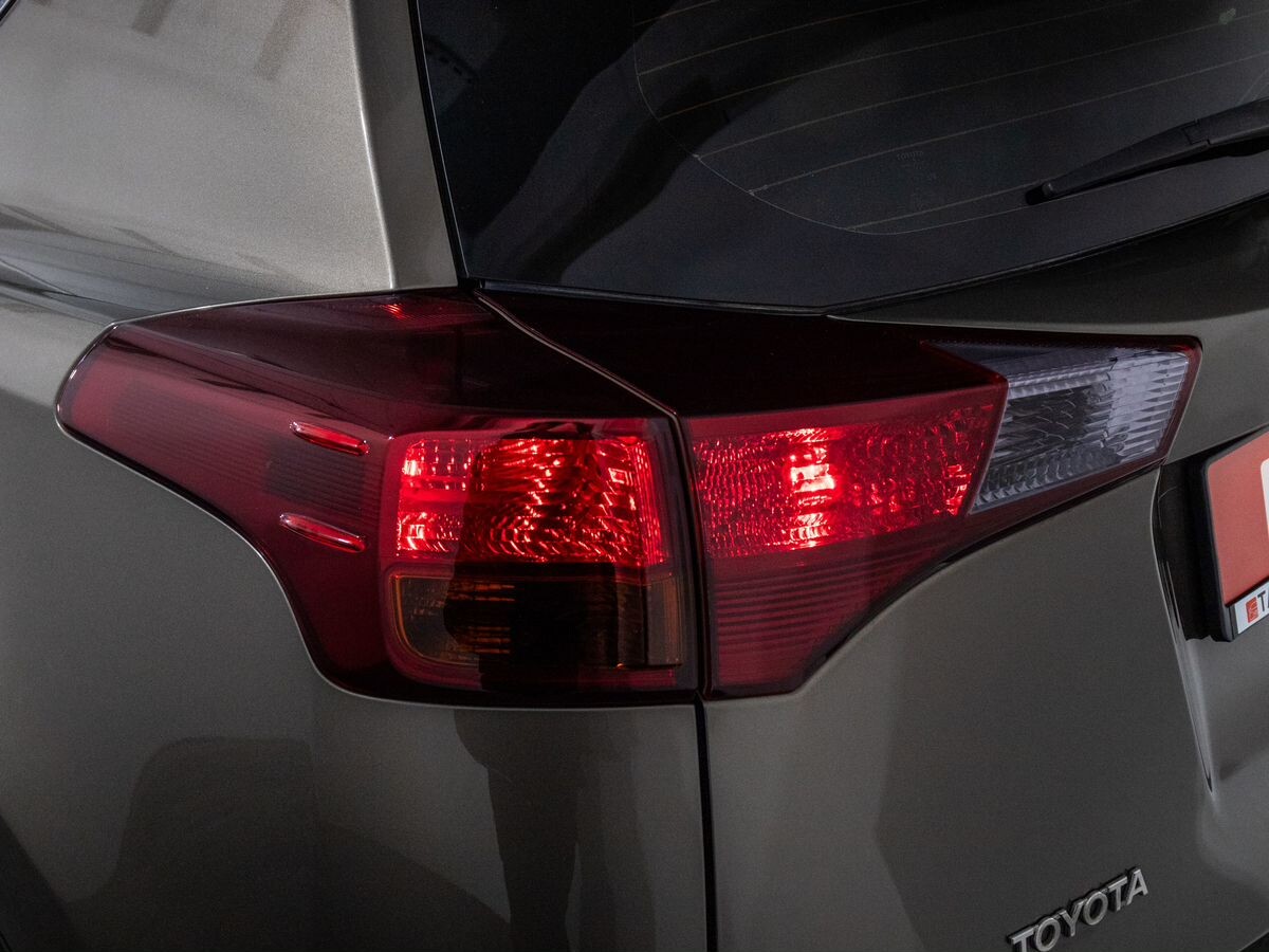 Toyota RAV4 2013 - фото автомобиля