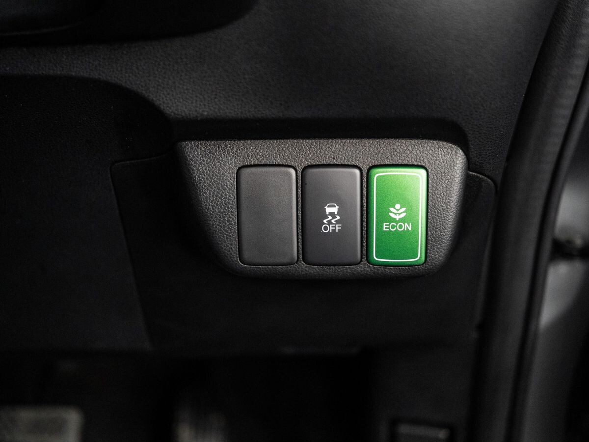 Honda Fit Shuttle 2011 - фото автомобиля