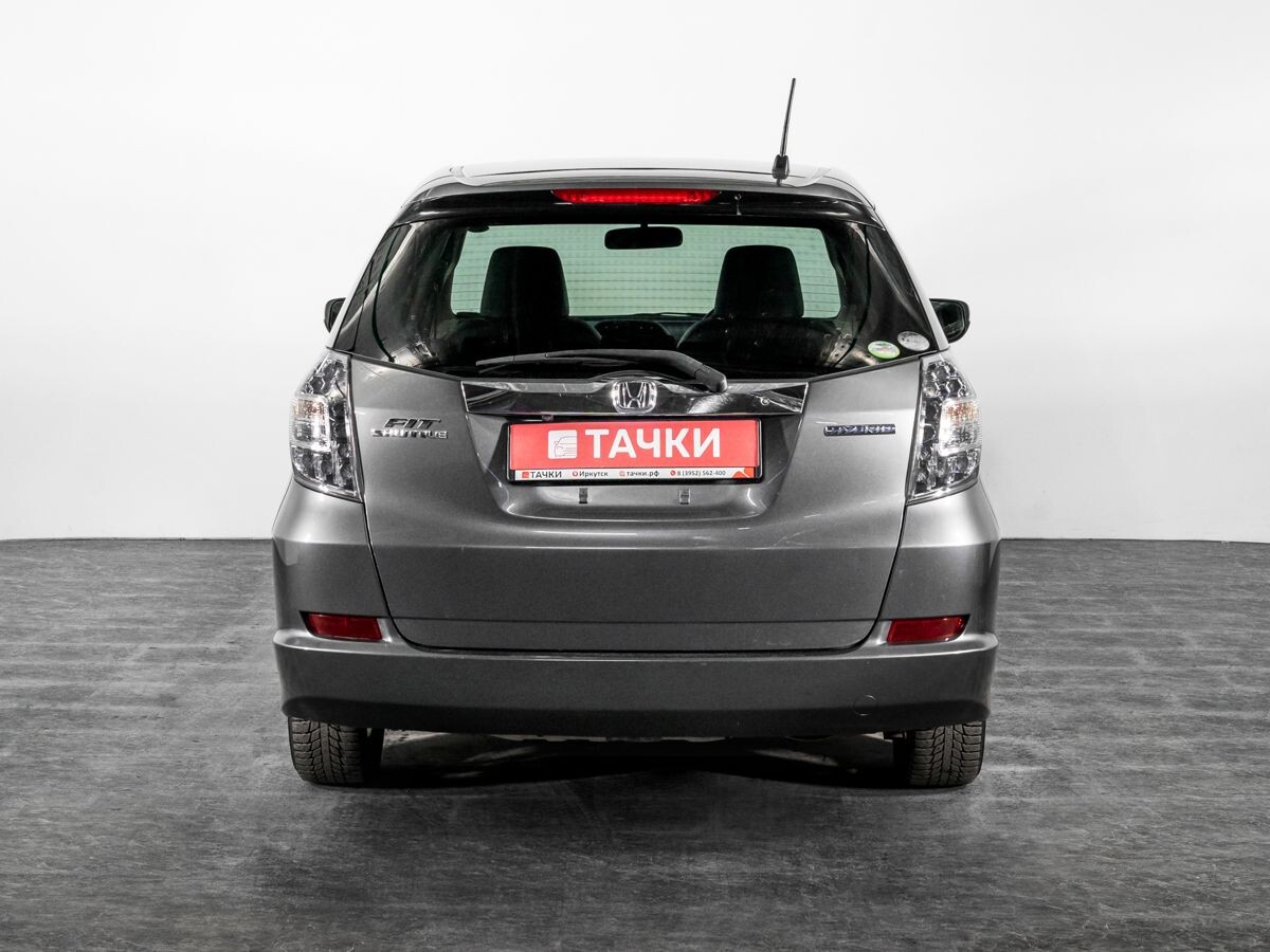 Honda Fit Shuttle 2011 - фото автомобиля