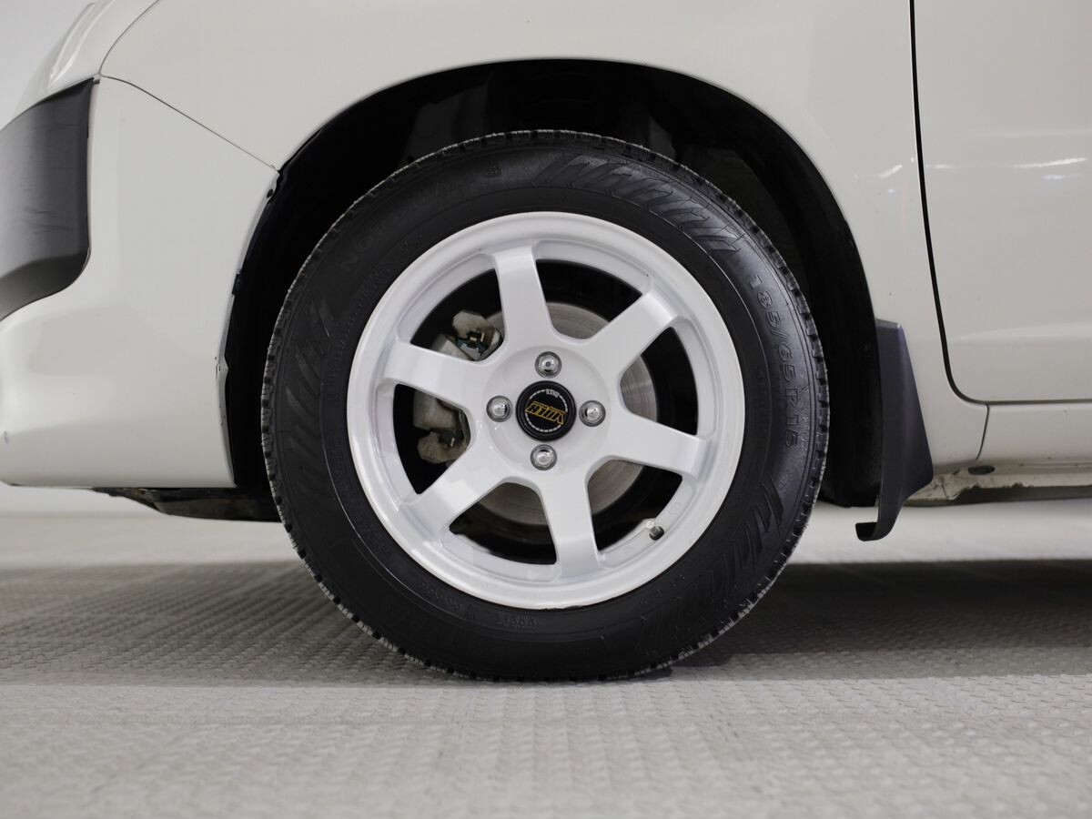 Toyota Succeed 2016 - фото автомобиля