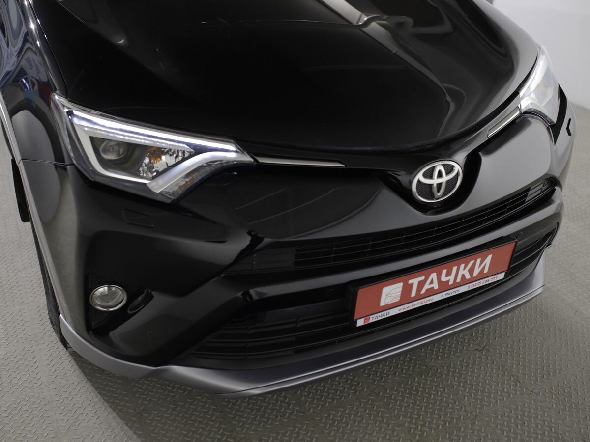 Toyota RAV4 2017 - фото автомобиля