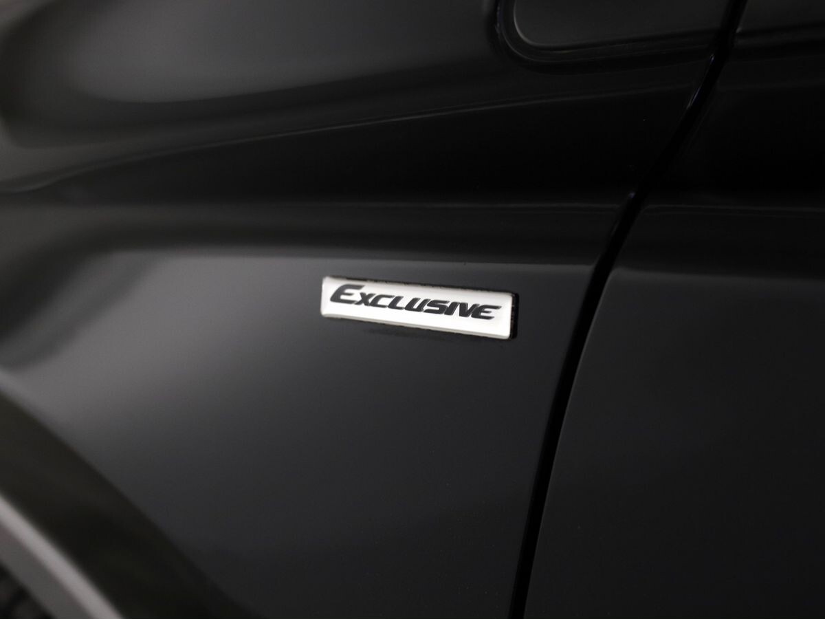 Toyota RAV4 2017 - фото автомобиля