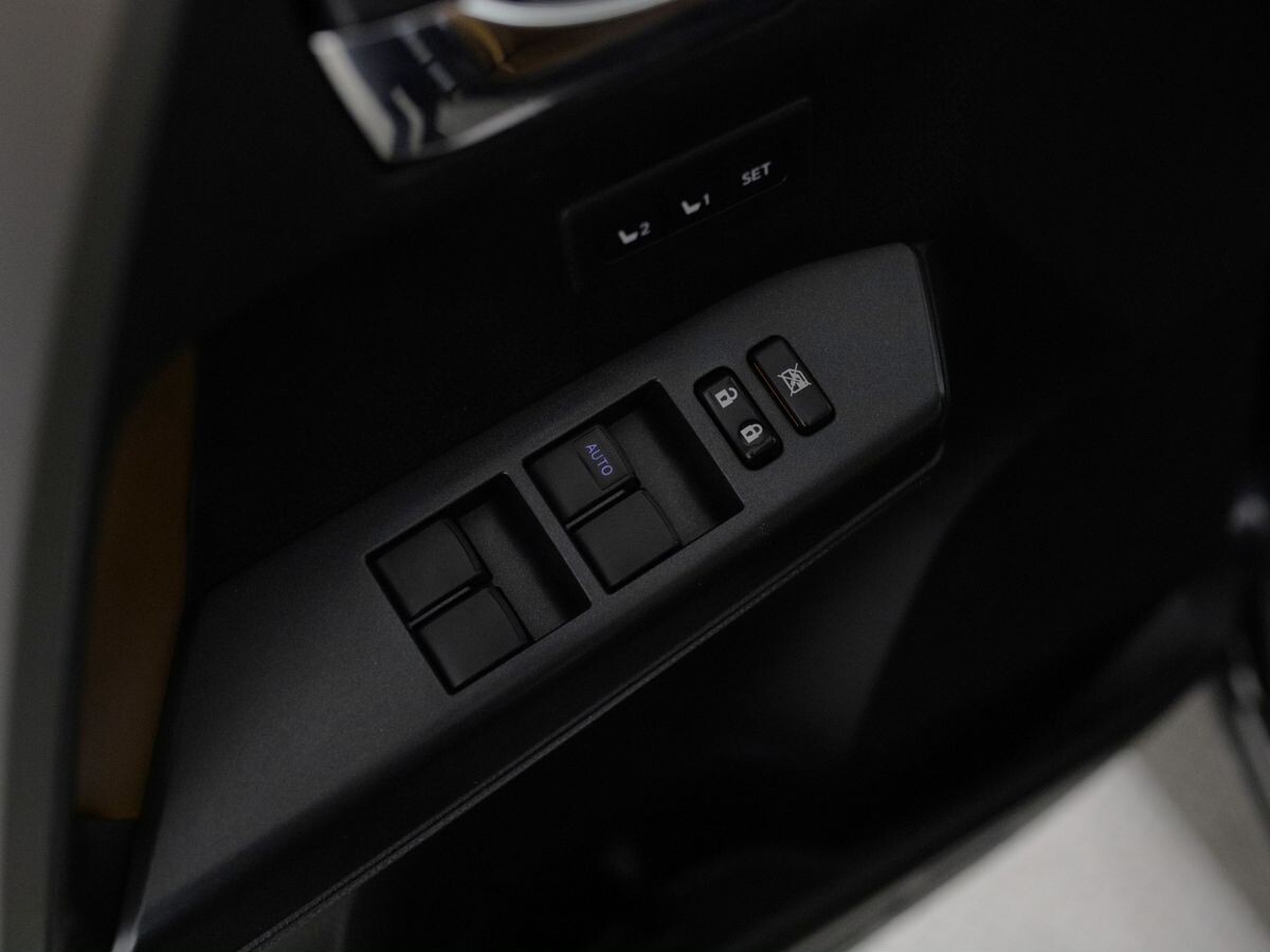 Toyota RAV4 2017 - фото автомобиля