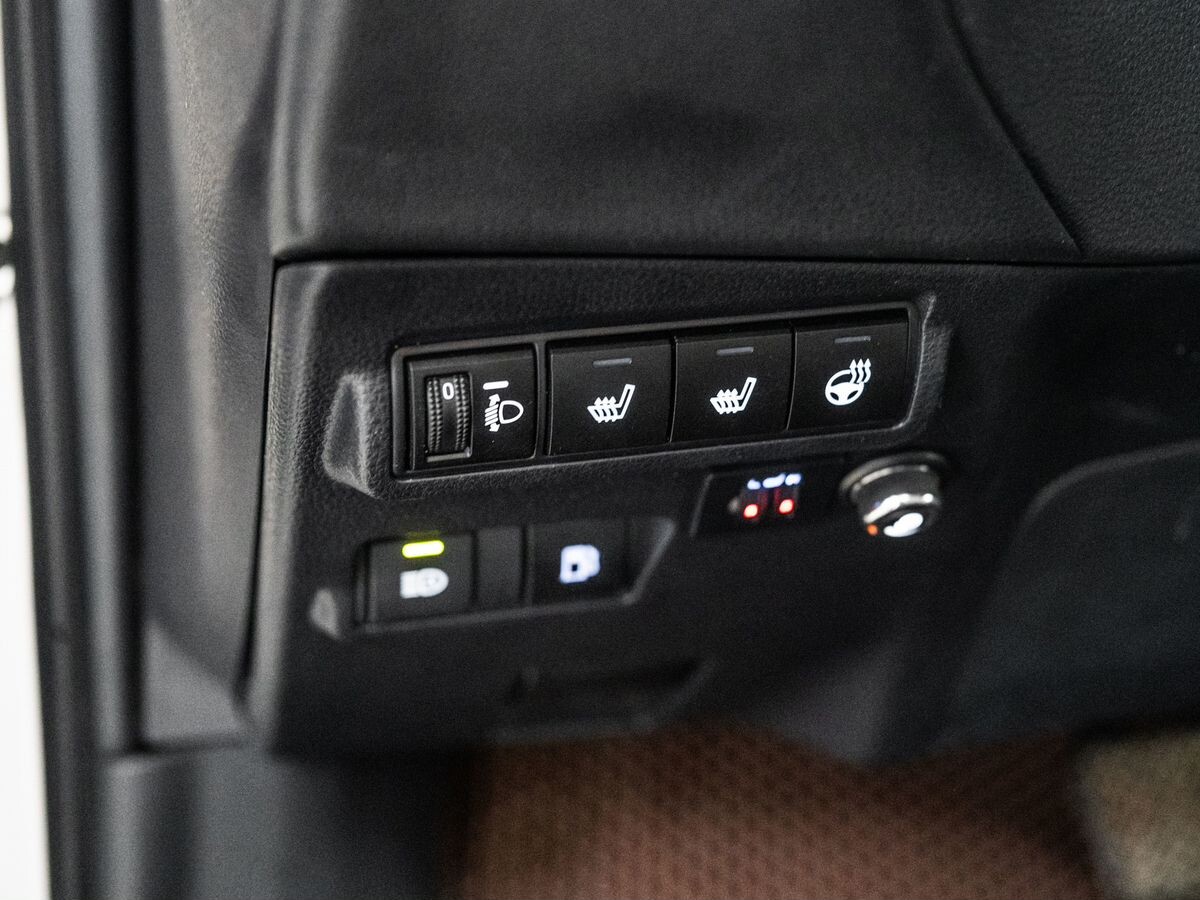 Toyota Corolla Cross 2024 - фото автомобиля