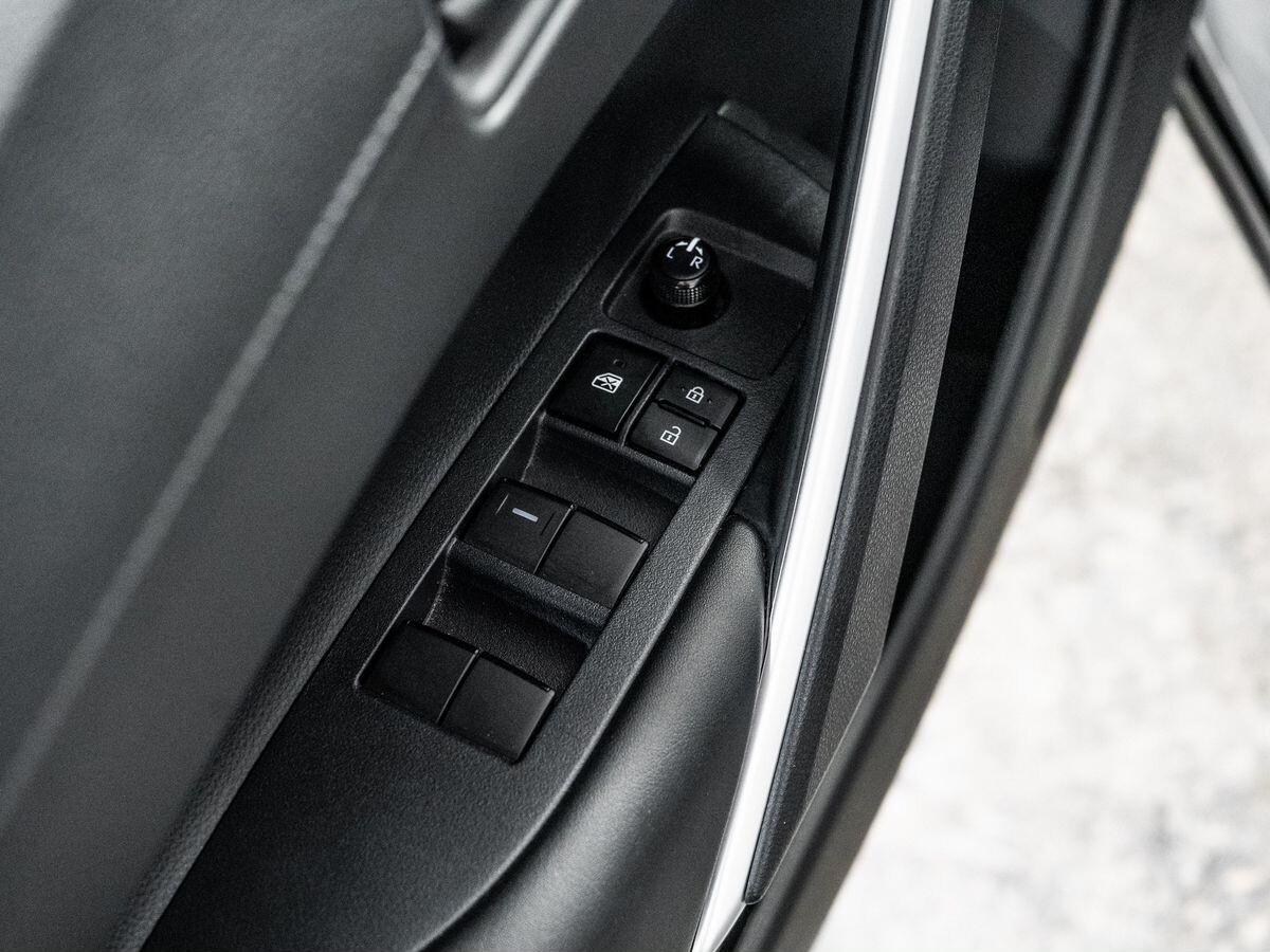 Toyota Corolla Cross 2024 - фото автомобиля