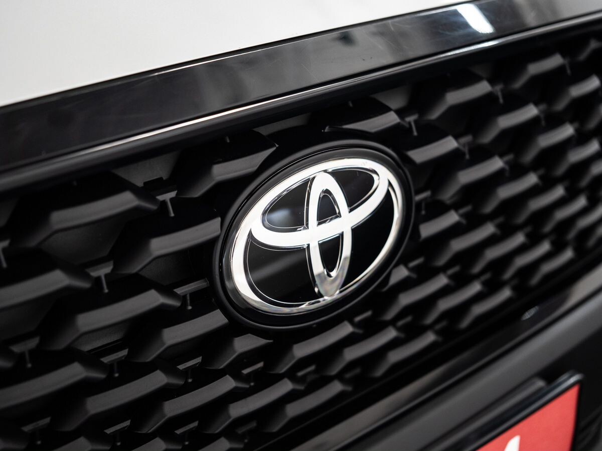 Toyota Corolla Cross 2024 - фото автомобиля