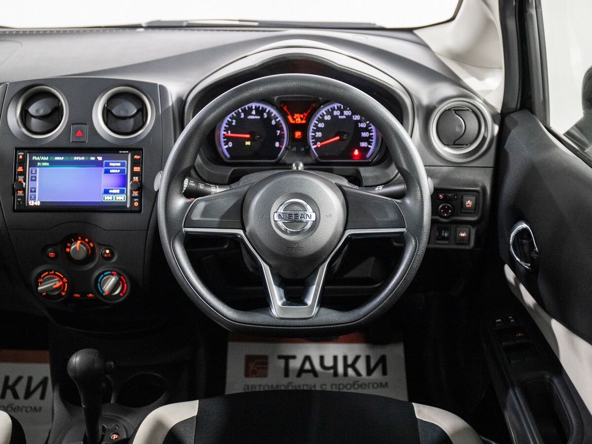 Nissan Note 2019 - фото автомобиля