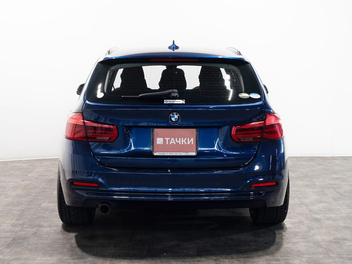 BMW 3 серии 2017 - фото автомобиля