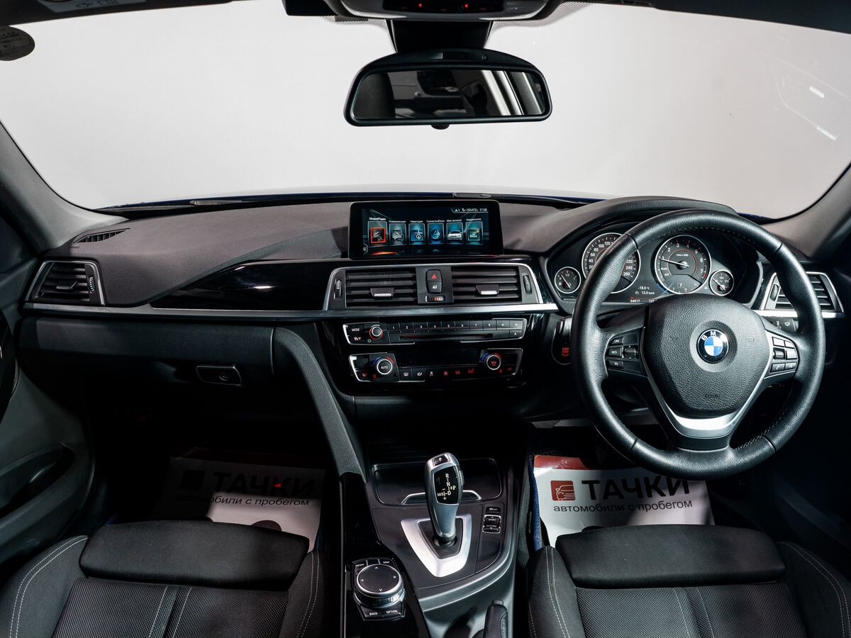 BMW 3 серии 2017 - фото автомобиля