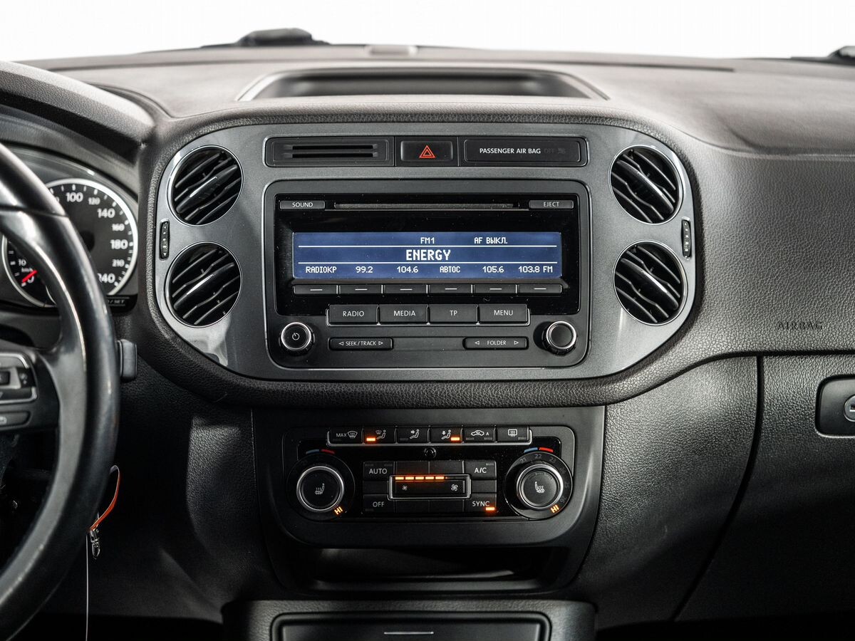 Volkswagen Tiguan 2014 - фото автомобиля