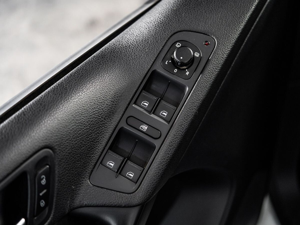 Volkswagen Tiguan 2014 - фото автомобиля