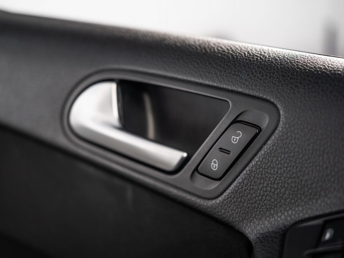 Volkswagen Tiguan 2014 - фото автомобиля