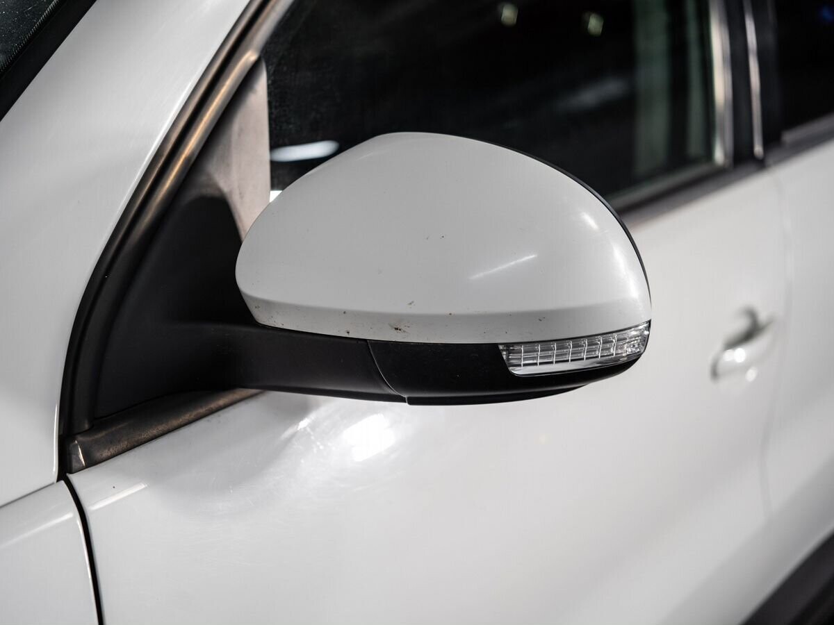 Volkswagen Tiguan 2014 - фото автомобиля