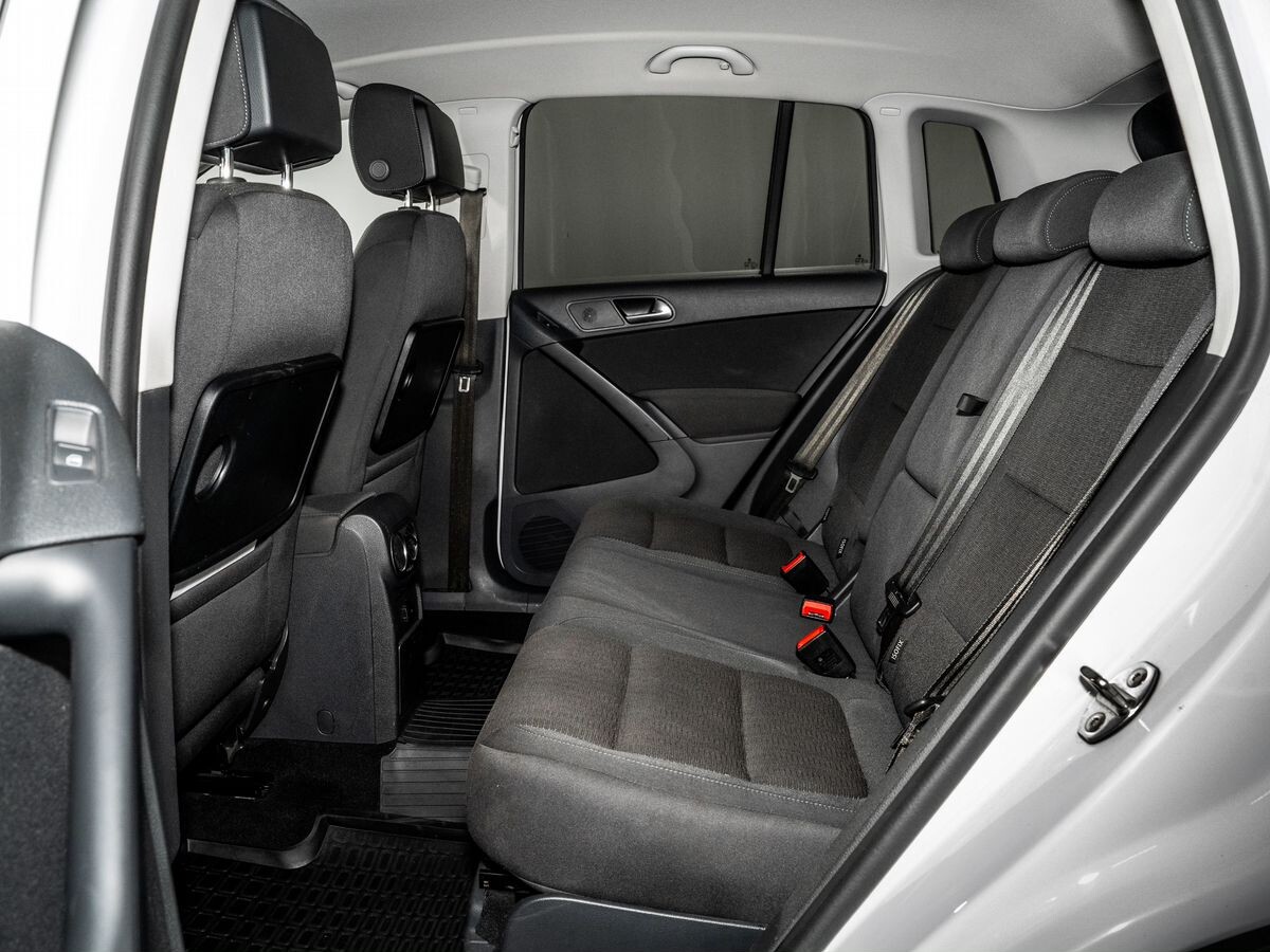 Volkswagen Tiguan 2014 - фото автомобиля