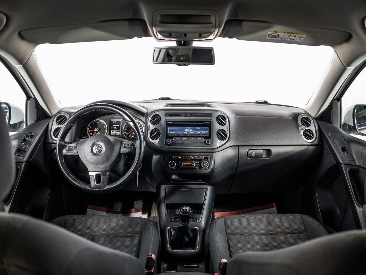Volkswagen Tiguan 2014 - фото автомобиля