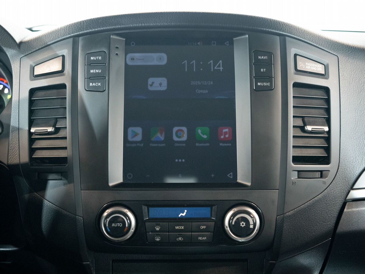 Mitsubishi Pajero 2011 - фото автомобиля