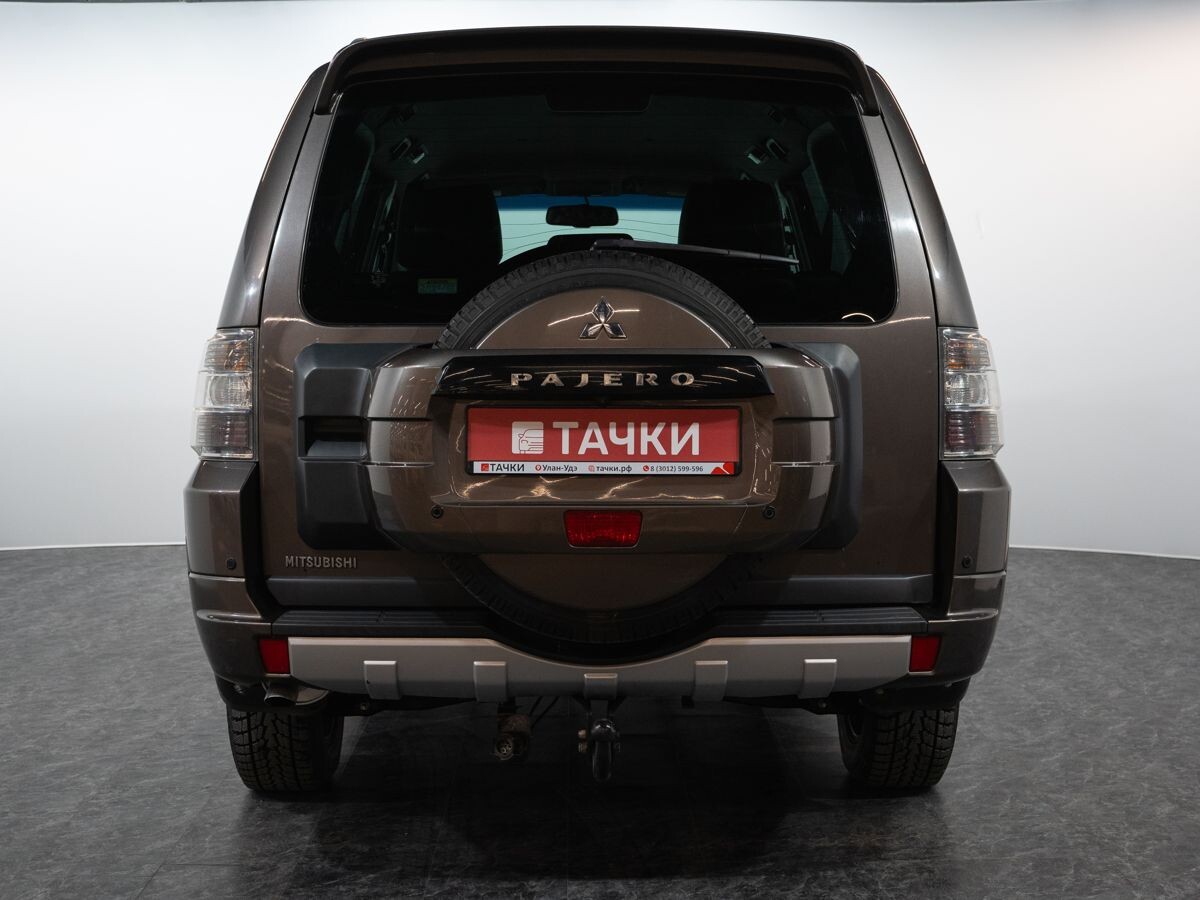 Mitsubishi Pajero 2011 - фото автомобиля