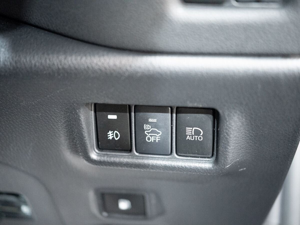 Toyota C-HR 2017 - фото автомобиля