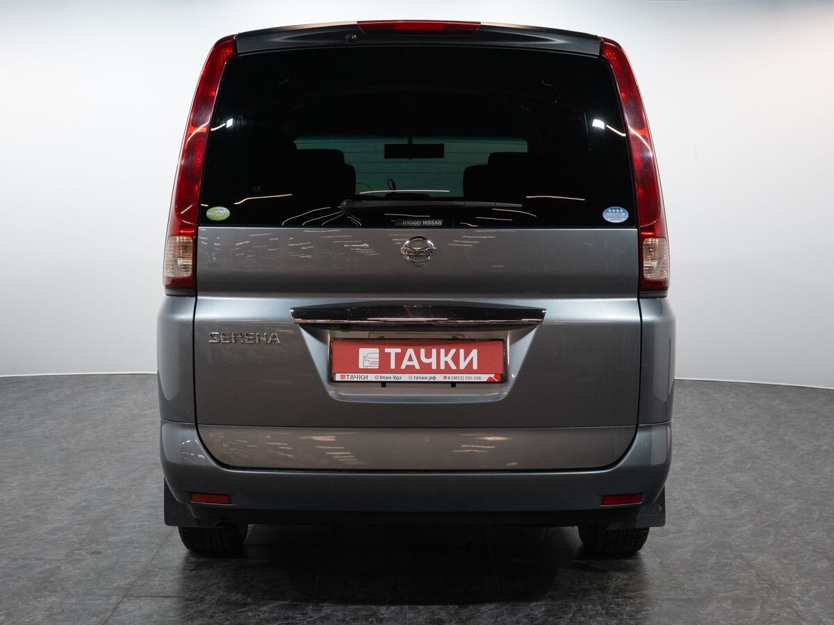 Nissan Serena 2010 - фото автомобиля