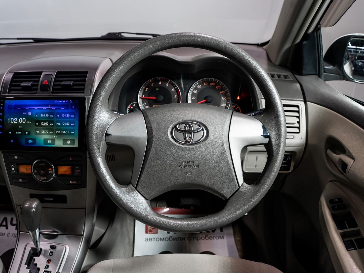 Toyota Corolla 2009 - фото автомобиля