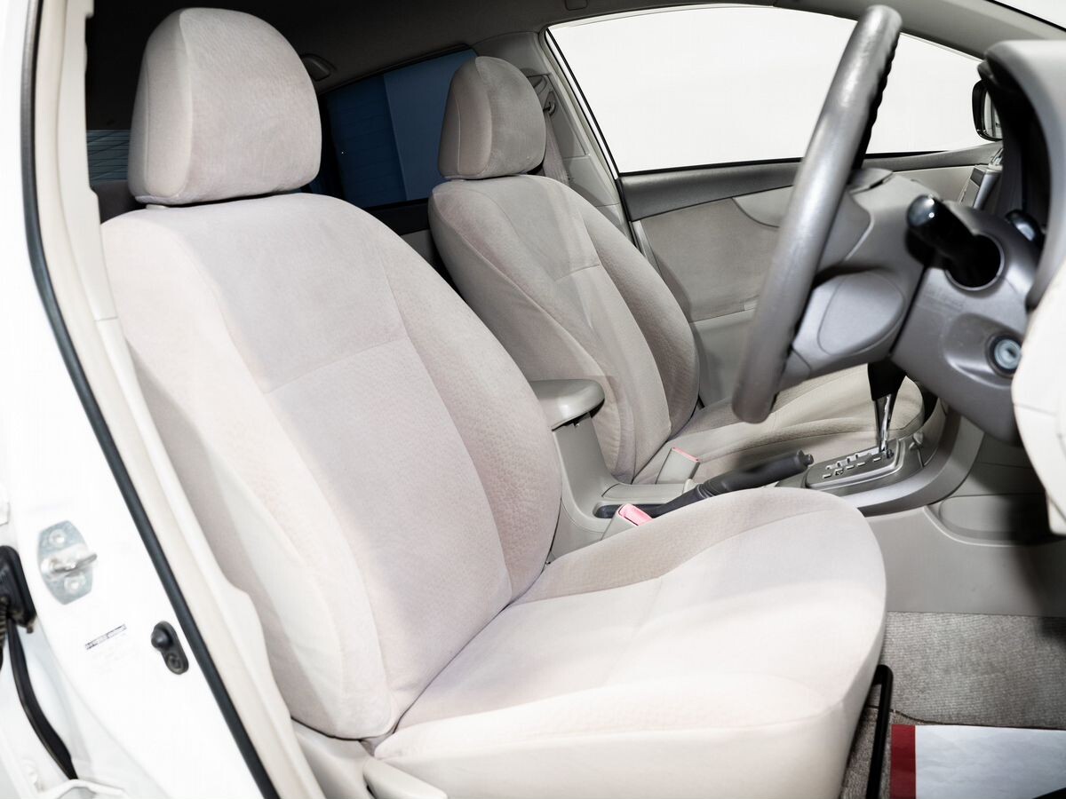 Toyota Corolla 2009 - фото автомобиля