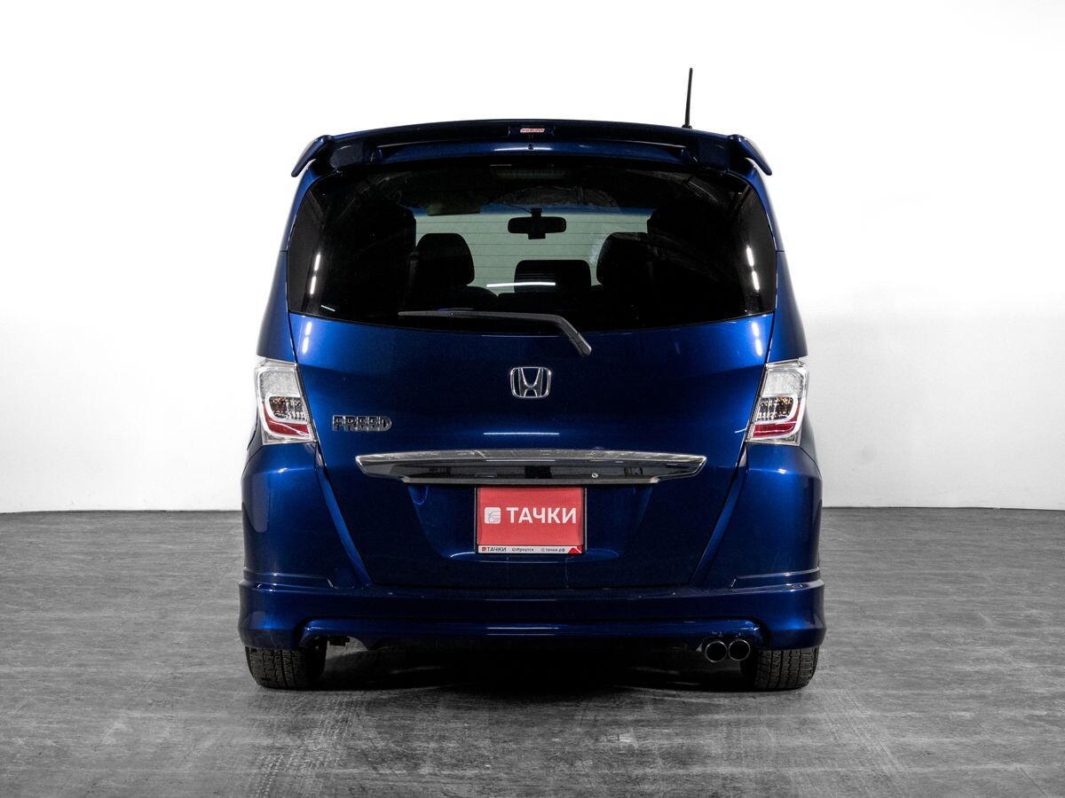 Honda Freed 2012 - фото автомобиля
