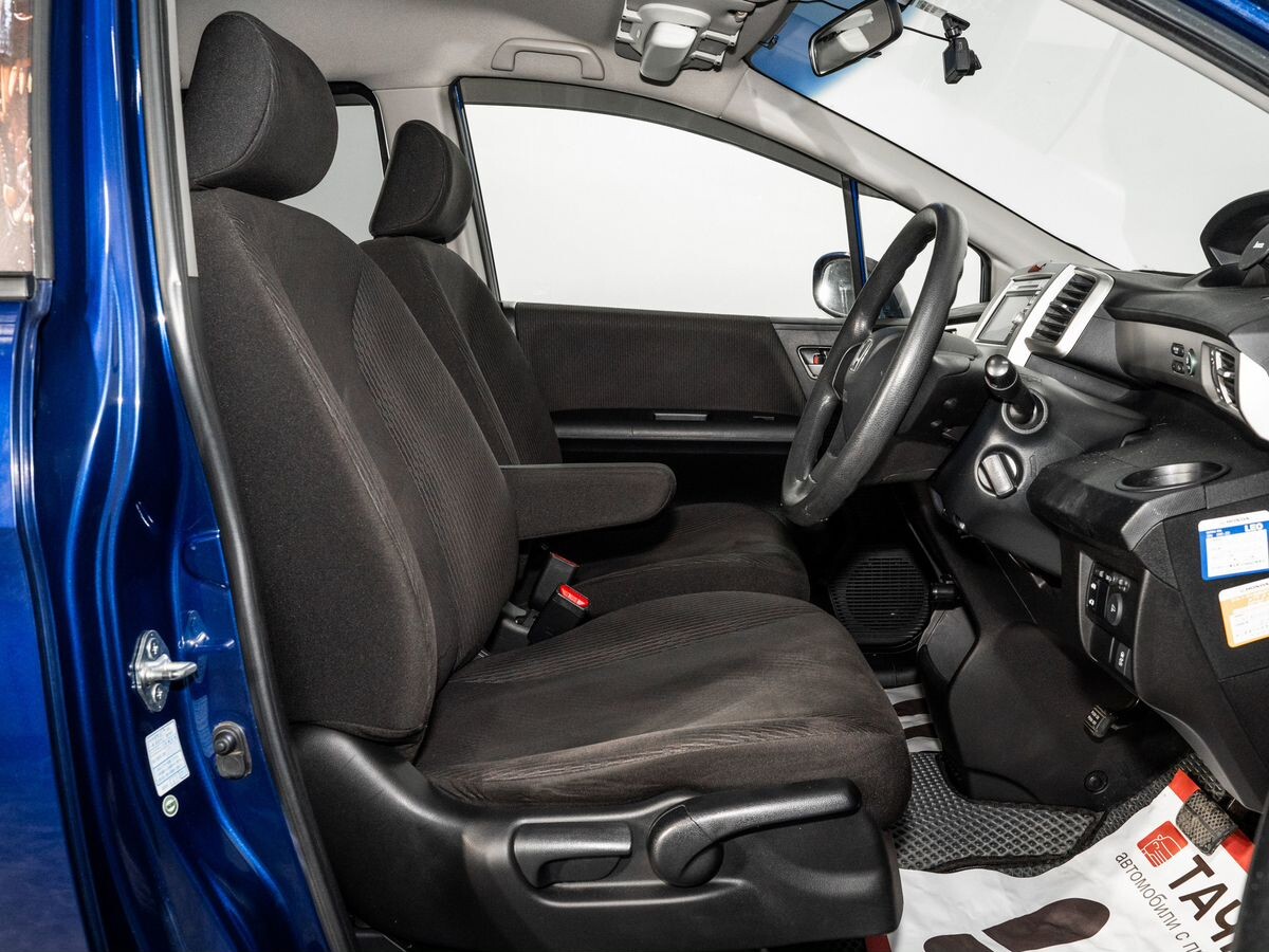 Honda Freed 2012 - фото автомобиля