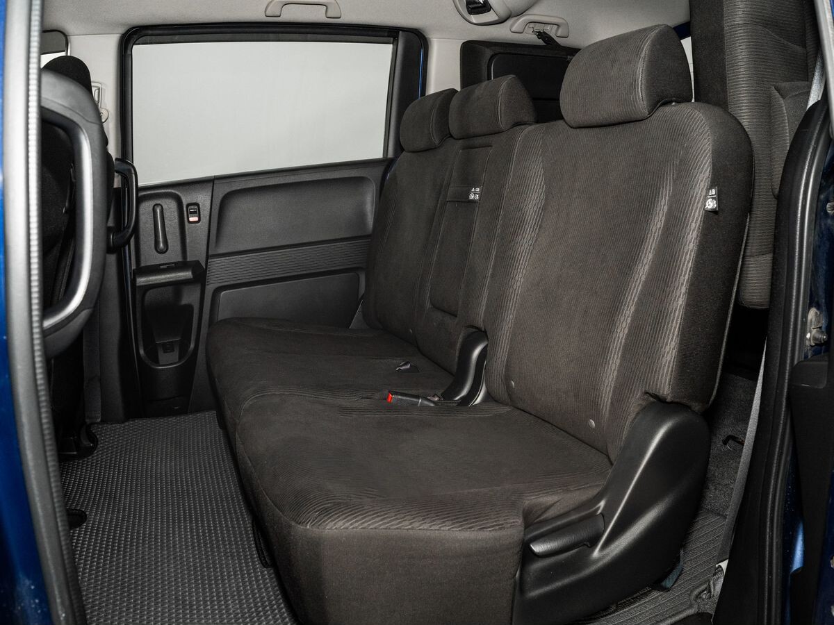 Honda Freed 2012 - фото автомобиля