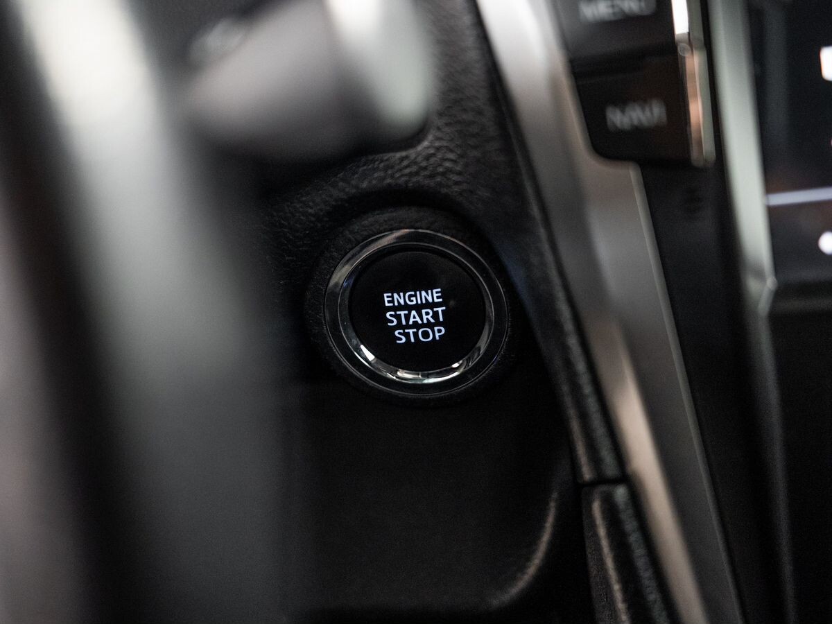 Toyota Camry 2017 - фото автомобиля