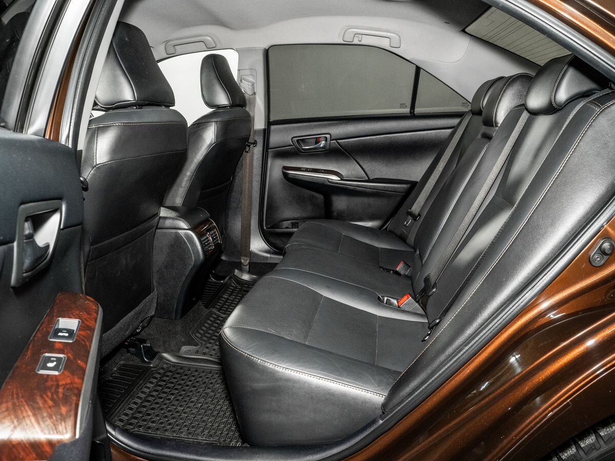 Toyota Camry 2017 - фото автомобиля