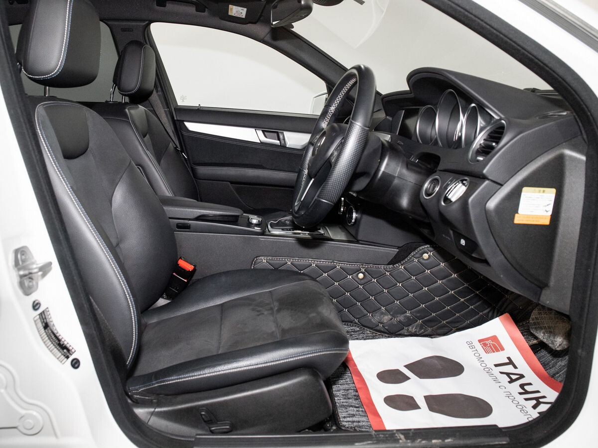 Mercedes-Benz C-Класс 2013 - фото автомобиля