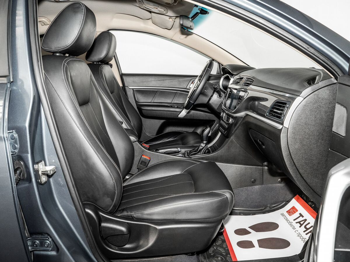 Geely Emgrand 7 2019 - фото автомобиля